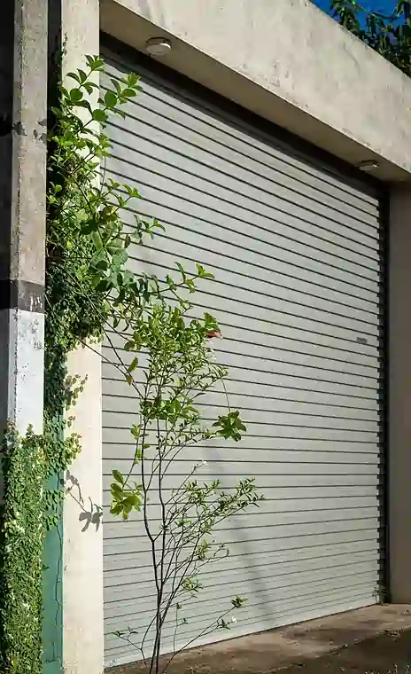 Fast Aluminium Garage Door Repair in Cochrane